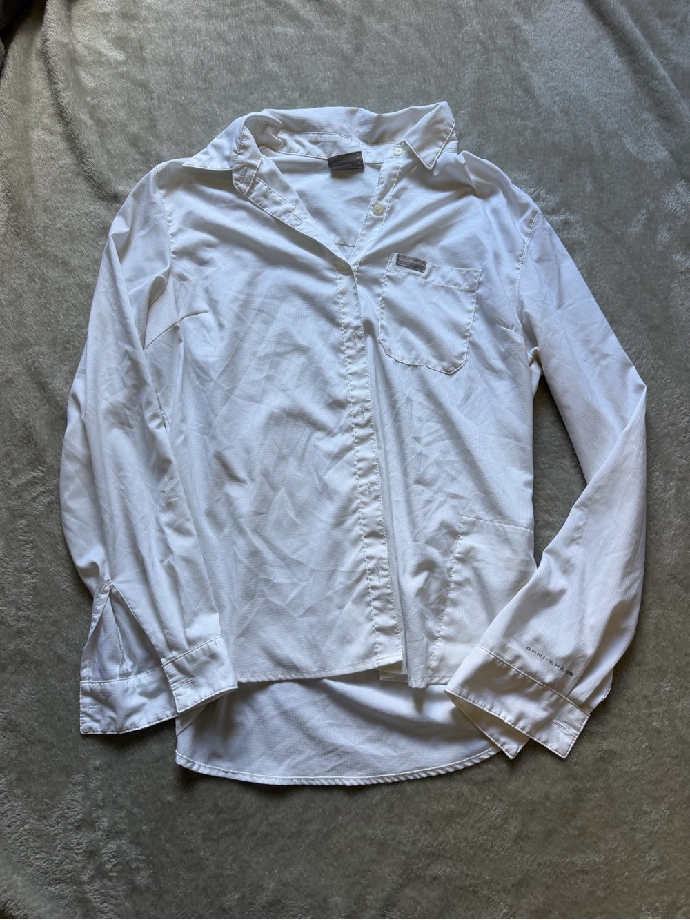 Columbia White Women's Long-Sleeve Button-Down Shirt